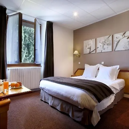 Des Eaux Hotel 3*