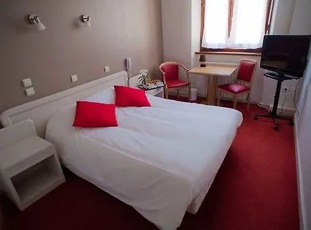 Des Eaux Hotel