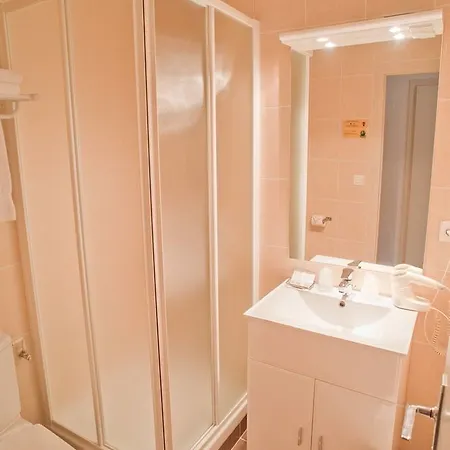 Des Eaux Hotel 3*