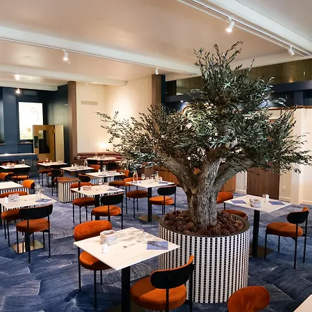 Hotel Des Eaux Aix-les-Bains