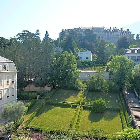 Des Eaux Ξενοδοχείο 3*