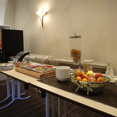 Des Eaux Otel 3*